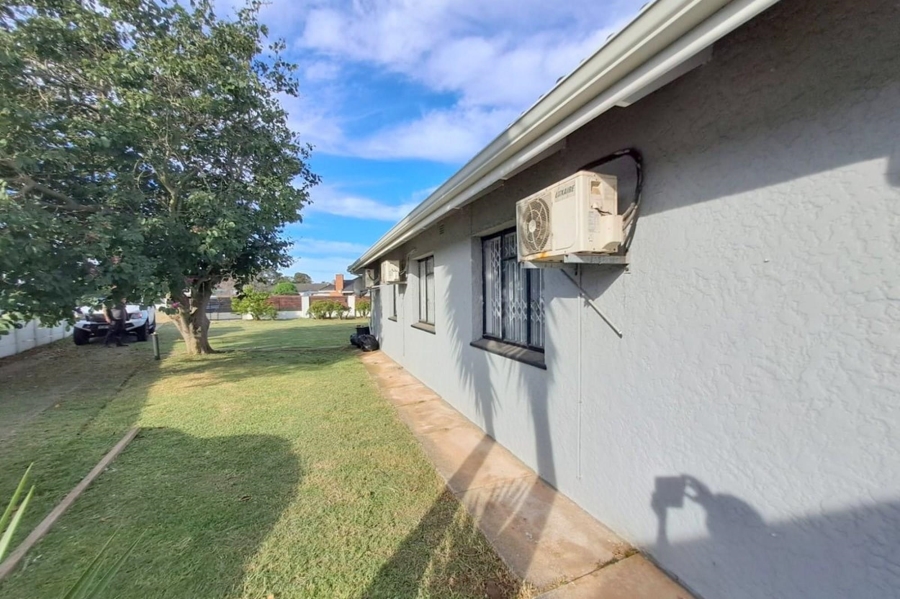 3 Bedroom Property for Sale in Kabega Park Eastern Cape